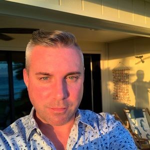 Meet your Posher, Christopher